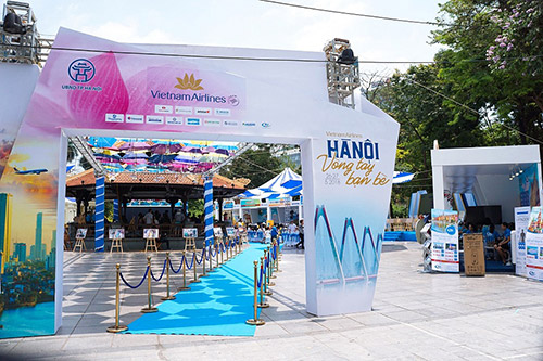 Không gian Vietnam Airlines: Sôi động biểu diễn và ưu đãi du lịch-9