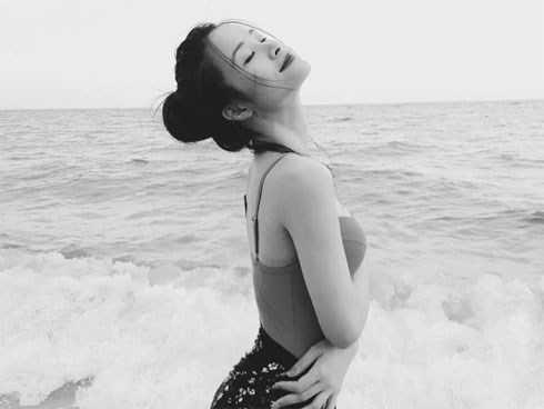 Lâu lâu một lần, Đông Nhi lại