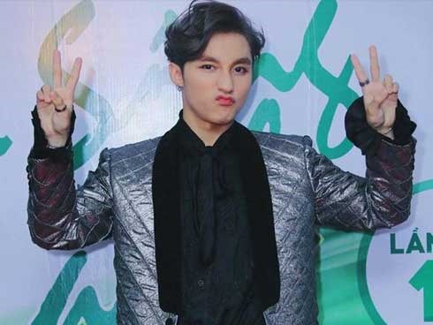 Khi sao nam Việt đánh đổi vẻ nam tính thường ngày bằng những gương mặt trang điểm quá tay