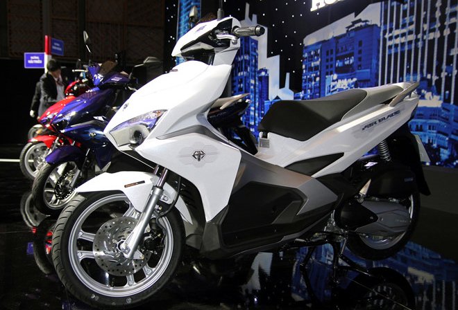 Xe máy đồng loạt tăng giá, dân buôn ăn chênh gần 6.000 tỷ của dân-2