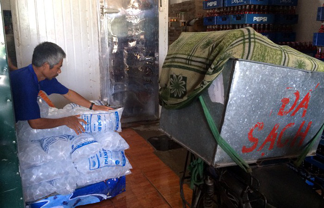 Những nghề bình dân hái tiền triệu mỗi ngày nhờ nắng nóng-2