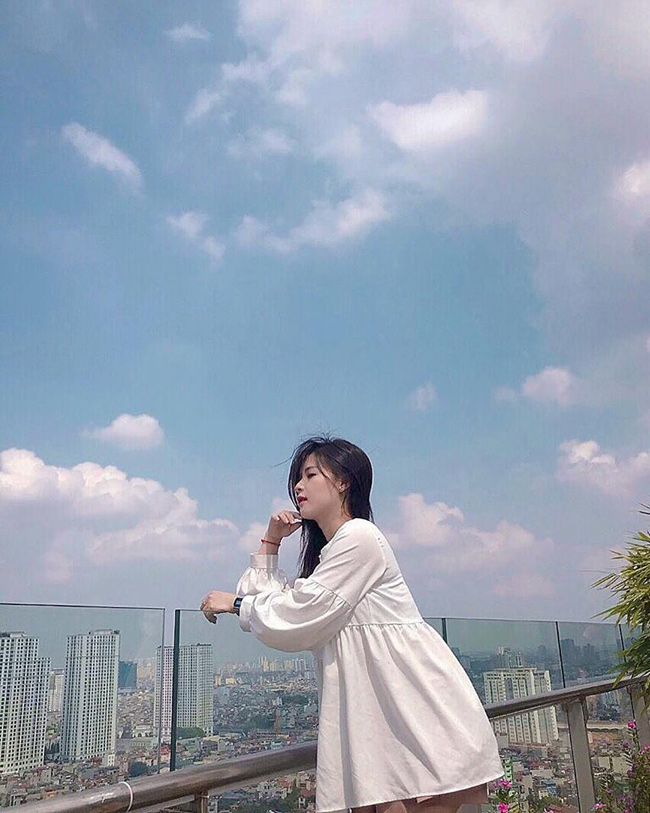 Bạn gái Trọng Đại U23 đẹp xuất sắc từ nhà đến khán đài sân cỏ-12