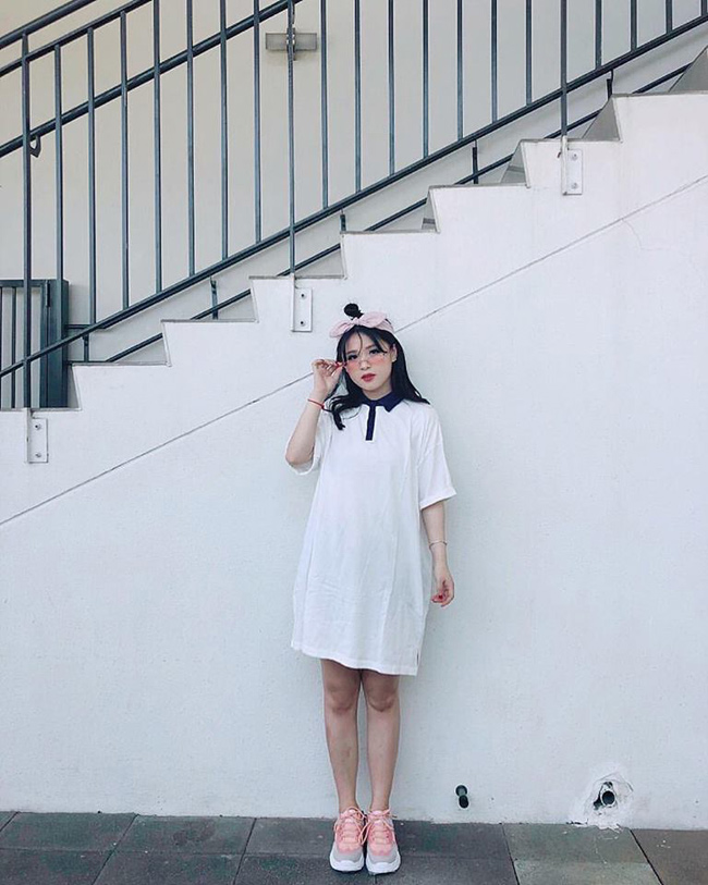 Bạn gái Trọng Đại U23 đẹp xuất sắc từ nhà đến khán đài sân cỏ-19