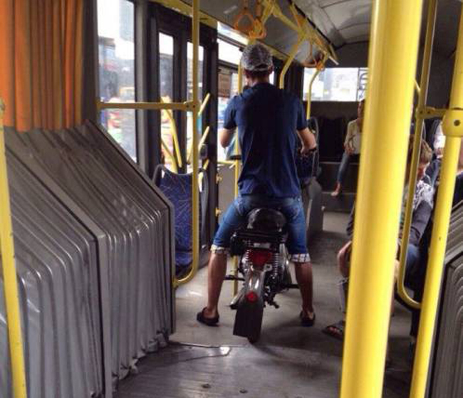 Không thể đỡ nổi với những con người lầy lội này-5