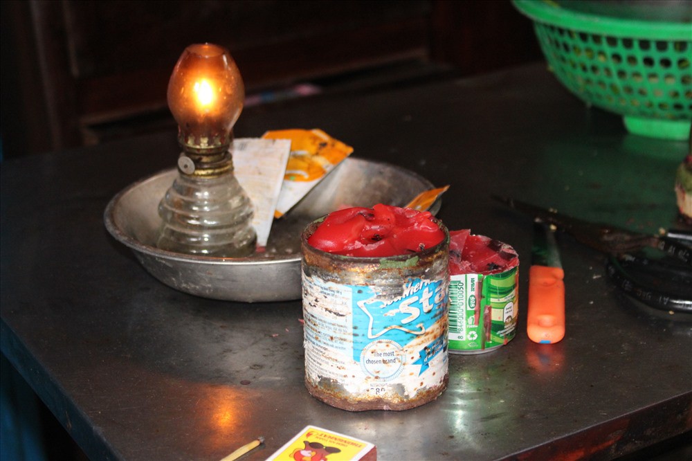 Trực tiếp chứng kiến đồ đạc trong nhà tự bốc cháy như có ma thuật-9