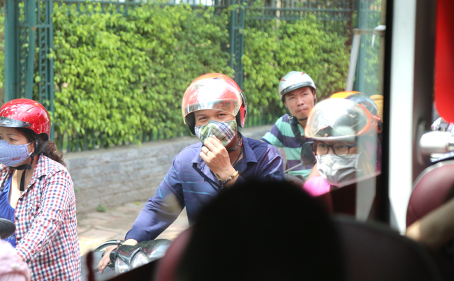 Trải nghiệm xe buýt 2 tầng: Mưa mới sợ chứ nắng vẫn đẹp chán!-14