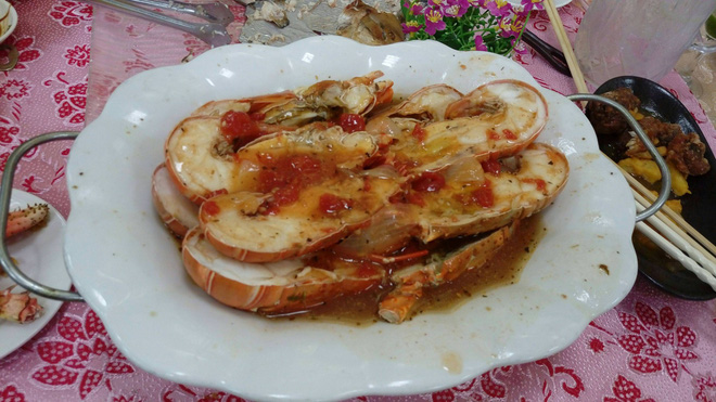 Mâm cỗ cưới đãi toàn hải sản cao cấp, dân mạng tò mò bỏ phong bì bao nhiêu cho xứng-5