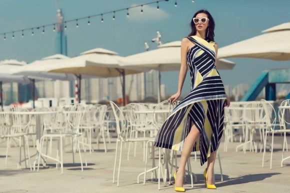 Khánh My đẹp thanh lịch và dịu dàng xuống phố ngày hè-3