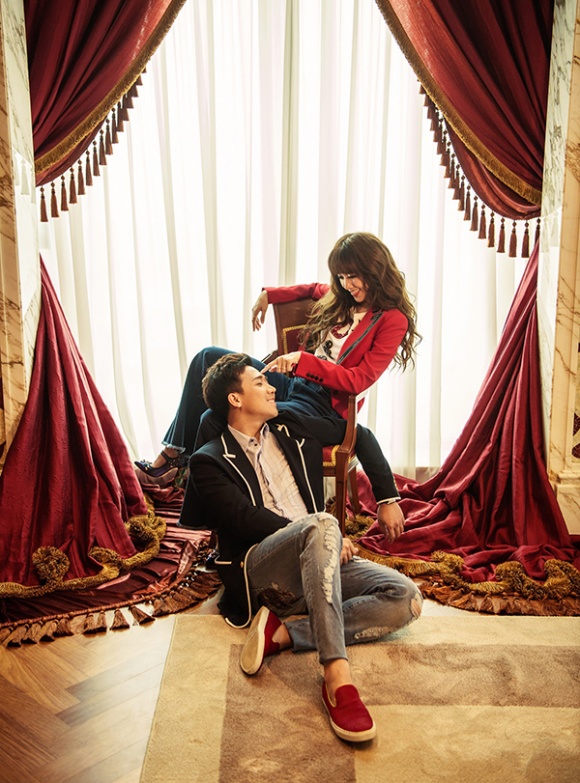 Kỉ niệm 17 tháng về chung nhà, Trấn Thành và Hari Won tung bộ ảnh tình bể bình-10