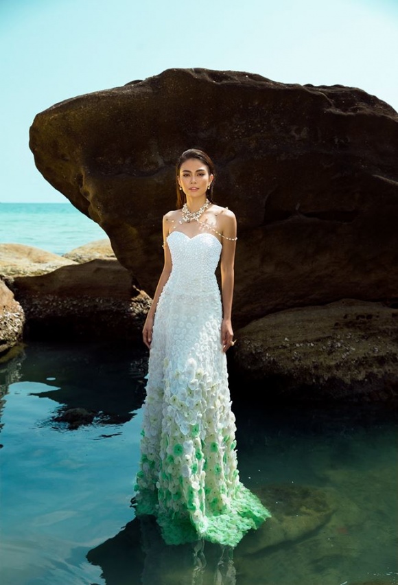 Mâu Thủy xinh đẹp như nàng tiên cá giữa thiên nhiên-2