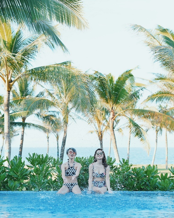 MC VTV Quỳnh Chi khoe vòng eo thon gọn khi diện bikini-13