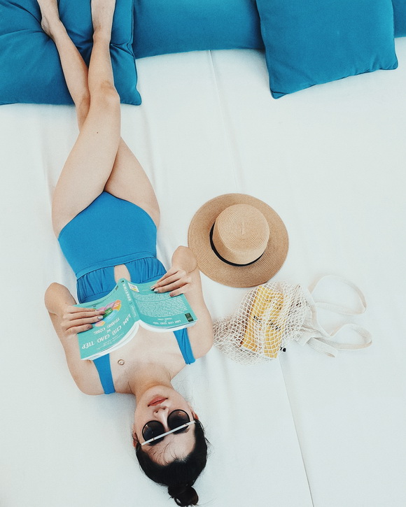 MC VTV Quỳnh Chi khoe vòng eo thon gọn khi diện bikini-5