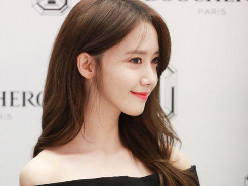 Nữ thần nhan sắc Yoona diện đầm bức tử vòng 1 sexy đến khó tin, nhưng choáng nhất là tổng giá trị bộ đồ cô dát lên người-10