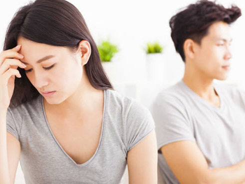 Vừa đi làm vừa chăm con, vợ vẫn bị chồng nói không bằng một góc người ta”-2