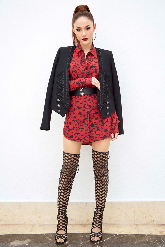 Stylist của Minh Hằng phân trần bộ đồ xấu là do Minh Hằng tự chọn đôi boots thảm họa-3