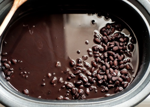 Ai không nên uống nước đậu đen?-1