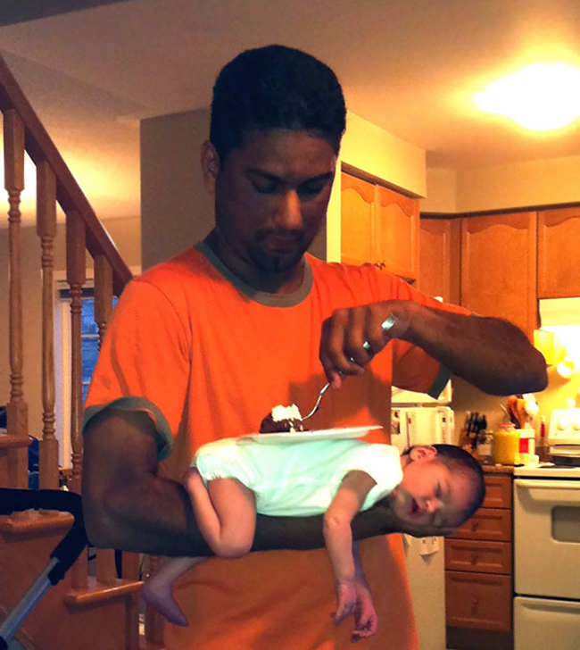 Chớ dại dột để bé ở nhà một mình với các ông bố bá đạo-12