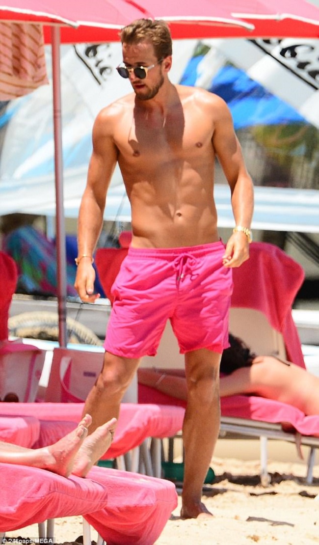 Đọ cơ bắp khủng của 3 tiền đạo đắt giá nhất World Cup 2018-2