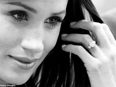 Công nương Meghan Markle sở hữu bộ sưu tập nữ trang ước tính 30 tỷ đồng