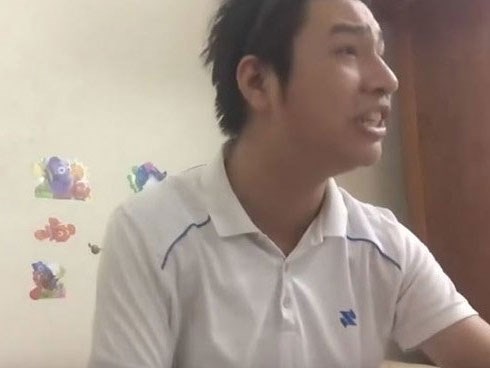 Thanh niên bá đạo bắt chước tiếng phụ huynh chuẩn không cần chỉnh