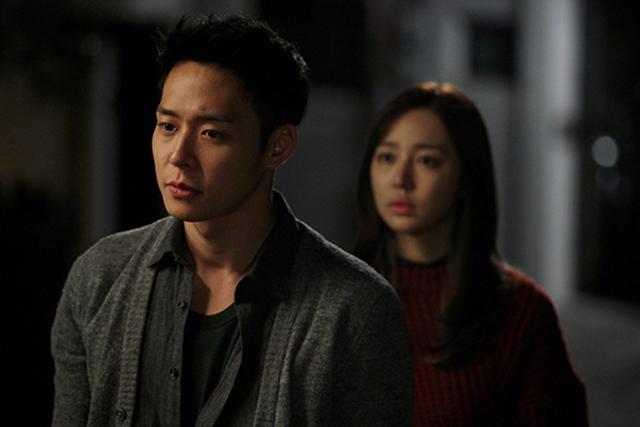 Cãi lời mẹ lấy bằng được vợ đẹp, giờ tôi hối hận cũng đã muộn màng-2