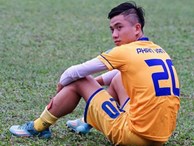 Phan Văn Đức U23 bị lật cổ chân, xác định nghỉ dài ngày