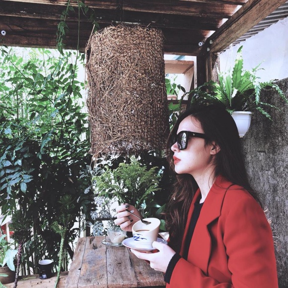 Hot girl Midu tận hưởng cảm giác bình yên ở Đà Lạt-7