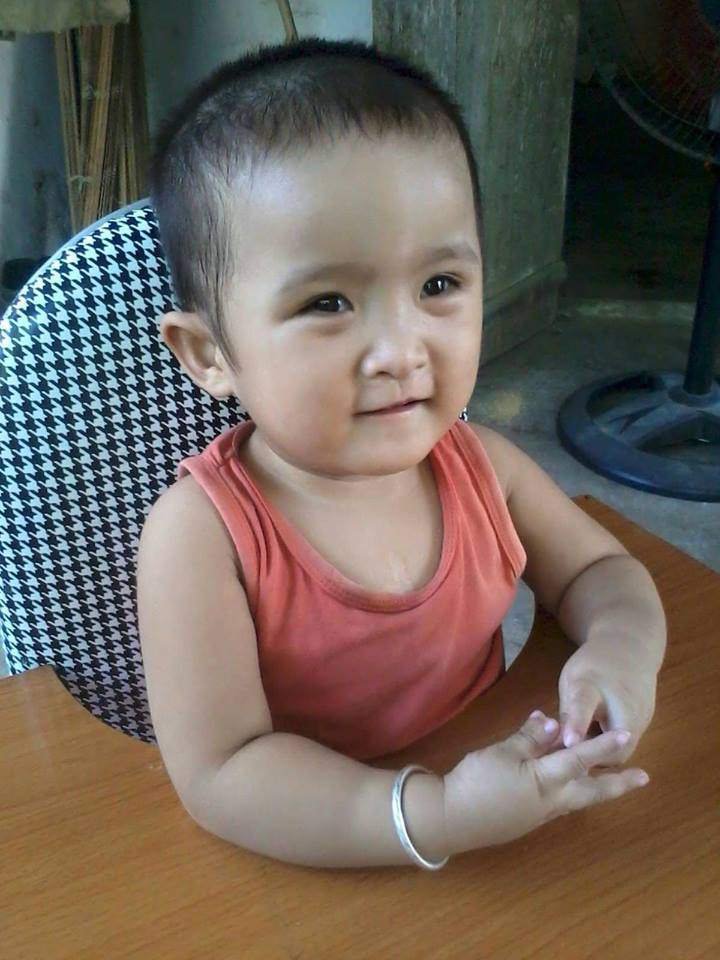 Tưởng chỉ ốm sốt thường, mẹ ngỡ ngàng sau 1 tháng đi viện, con về với thân hình co quắp-1