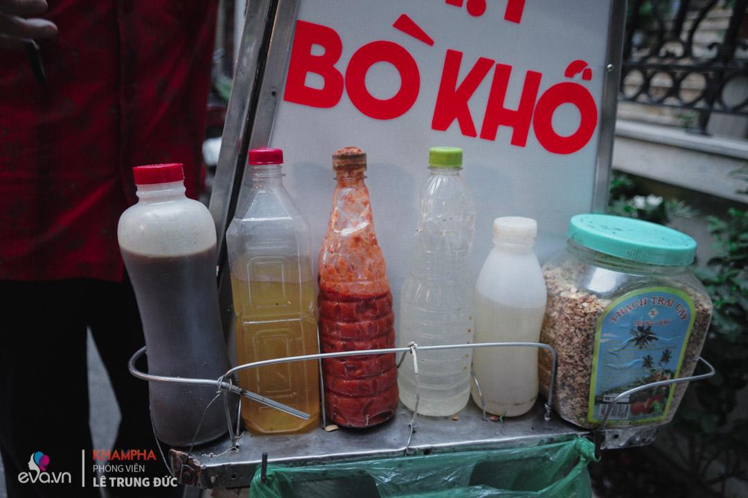 Xe nộm bò khô gần 40 năm không một tiếng rao, kiếm 4 triệu mỗi ngày của giáo sư” HN-5