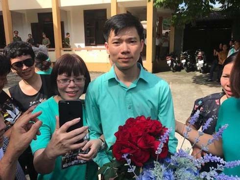 Bác sĩ Hoàng Công Lương nói gì sau khi tòa trả lại hồ sơ để điều tra bổ sung?