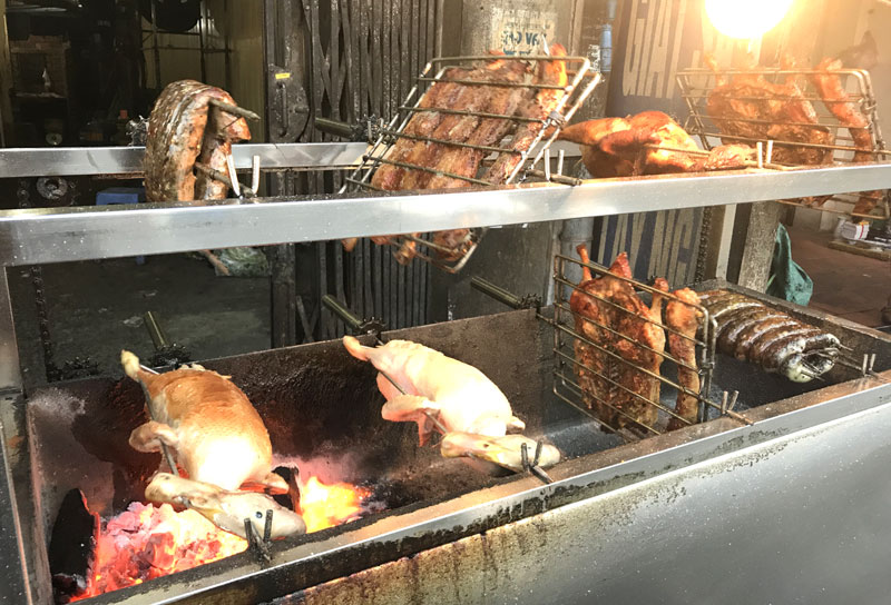 Bí ẩn hàng ngàn con vịt quay mất lưỡi bán tràn chợ Hà Nội-2