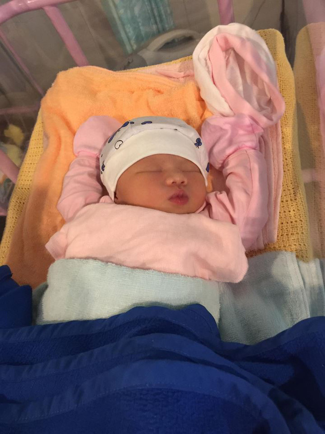 Mẹ 9x vật vã với từng cơn đau đẻ khiến hội chị em vừa buồn cười vừa sợ tái mặt-2