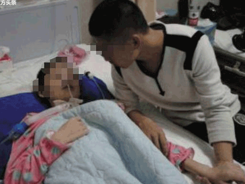 Chàng trai hết lòng chăm sóc bạn gái sống thực vật, nhưng đến khi cô tỉnh lại thì chân tướng khiến ai cũng giật mình