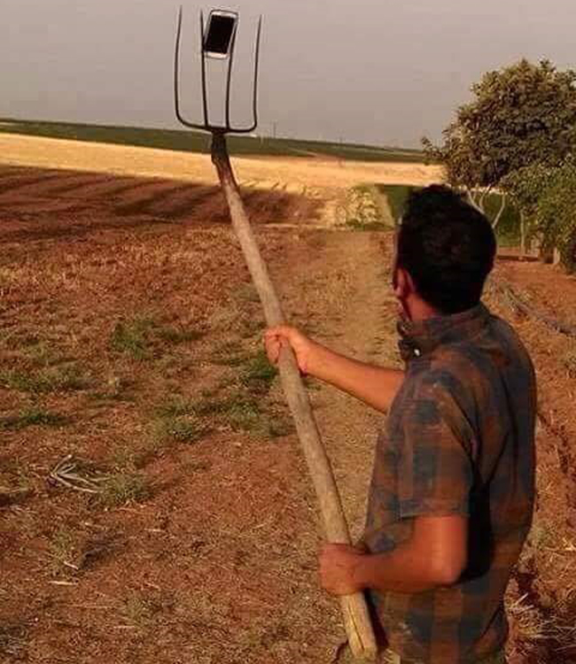 Con người thật là buồn cười-11