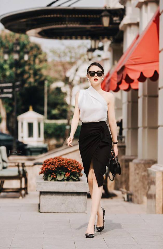 Ngoài đời, diễn viên Phương Oanh nóng bỏng gấp nhiều lần trên phim-1