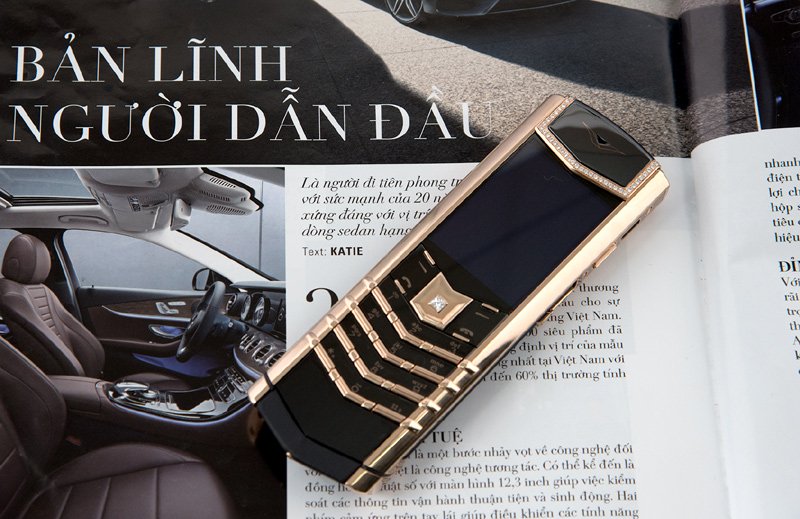 Hiếm có Việt Nam: Tay chơi sưu tập bộ điện thoại Vertu chục tỷ-4