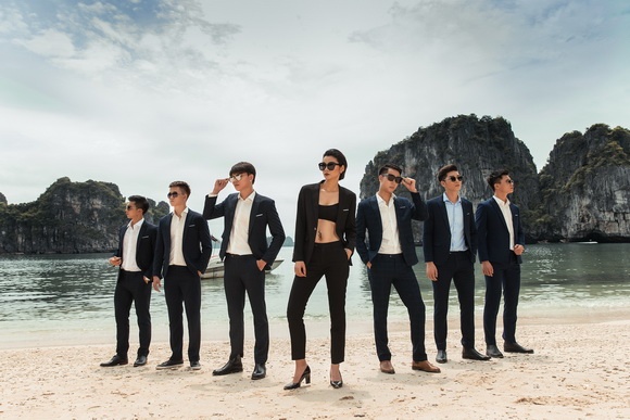 Siêu mẫu Hạ Vy tiếp tục thể hiện đẳng cấp bà trùm quyền lực qua loạt ảnh mới-6