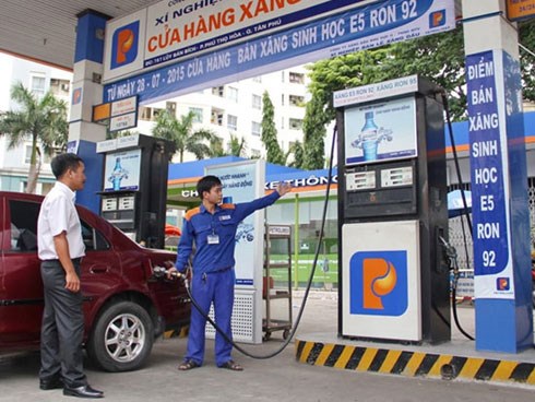 Bộ Tài chính lý giải việc xăng tăng nhiều, giảm ít