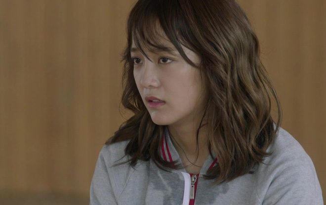 6 năm thanh xuân chờ bạn trai đi du học để rồi ngày trở về người đó không chỉ đi có một mình-1