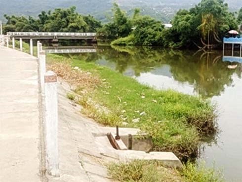 Cô gái bị bạn trai đẩy xuống sông chết đuối thương tâm