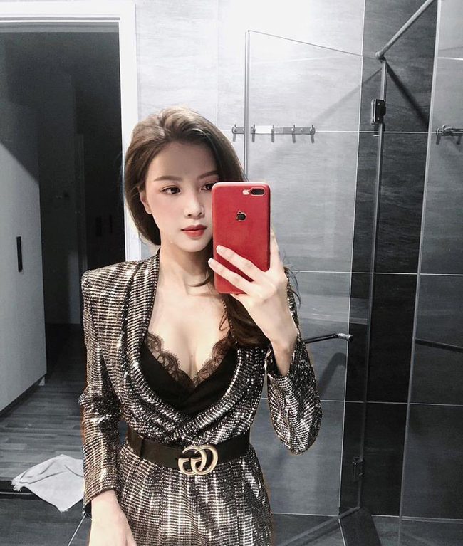 Hot girl Nóng cùng World Cup thay đổi ngoạn mục sau 4 năm-15