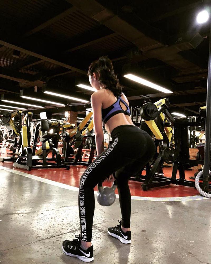 Hoa hậu Tường Linh tiết lộ bí quyết có vòng eo 53 đánh bật Ngọc Trinh-3