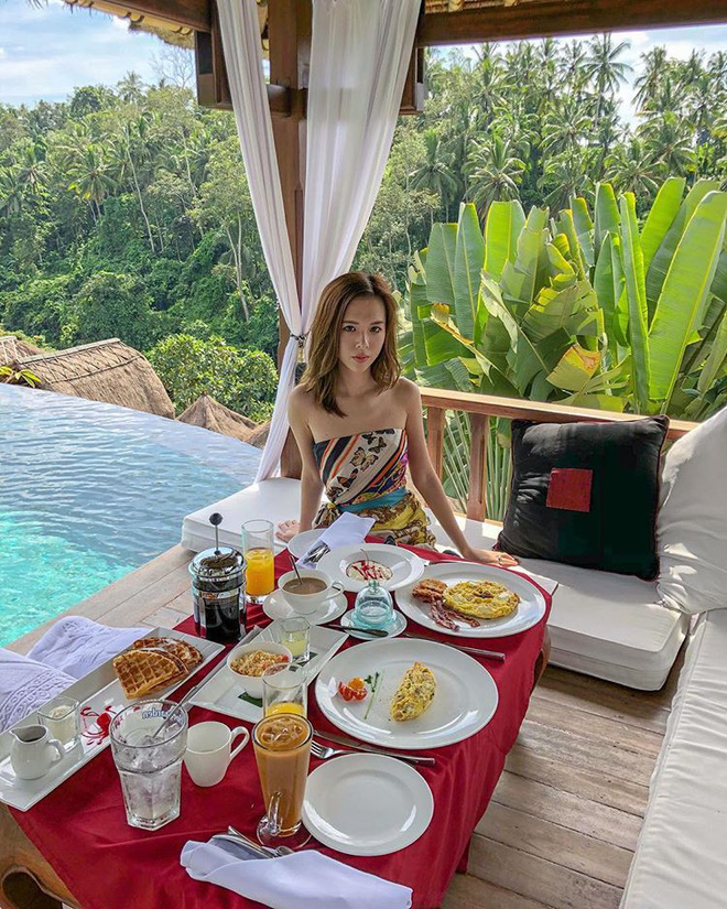 Hội con nhà giàu Việt tấp nập khoe ảnh đi nghỉ mát ngày hè-18