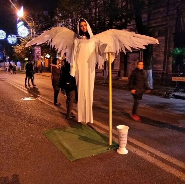 Những con người khiến ta cười không ngậm được mồm-6