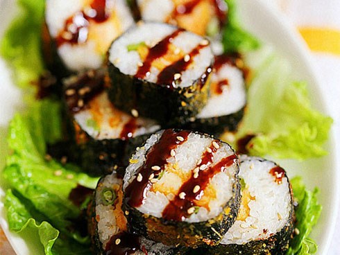 Cơm cuộn kiểu mới đảm bảo thử là mê