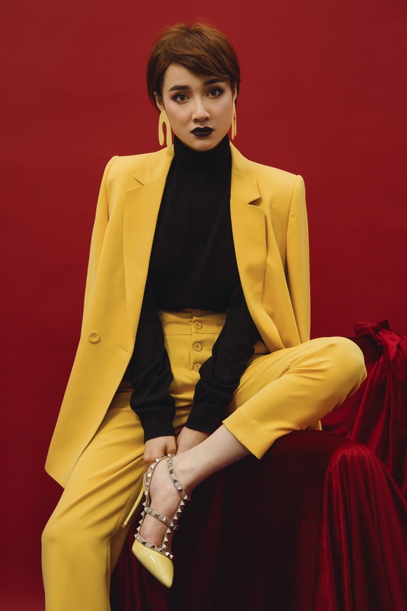 Nhã Phương hoàn toàn lột xác trong bộ ảnh mới đậm chất nữ quyền-5