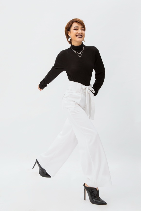 Nhã Phương hoàn toàn lột xác trong bộ ảnh mới đậm chất nữ quyền-8