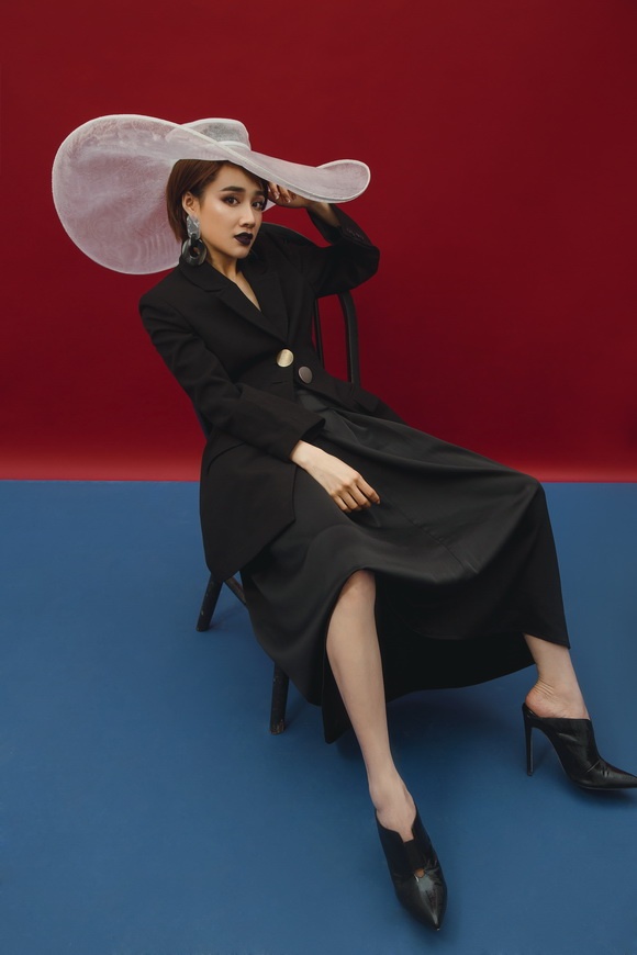 Nhã Phương hoàn toàn lột xác trong bộ ảnh mới đậm chất nữ quyền-1