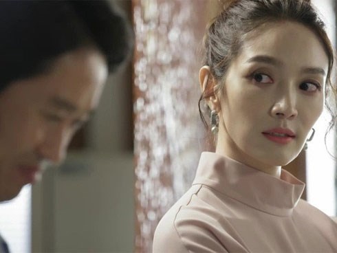 Bạn trai lâu năm đột ngột gửi vào tài khoản cho 100 triệu với lí do khiến cô gái “chết nửa linh hồn”