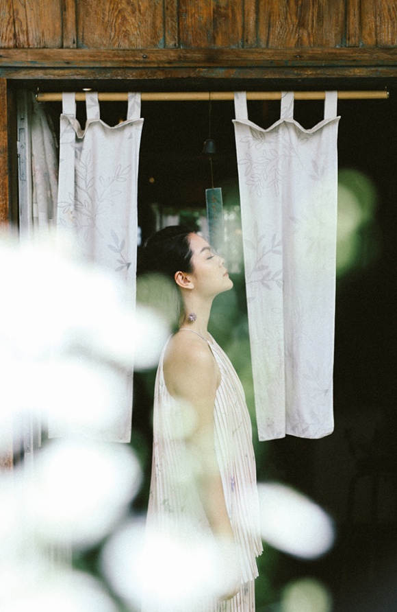 Phạm Quỳnh Anh đẹp tinh khôi, hội ngộ người tình Cao Lâm Viên sau 8 năm-12